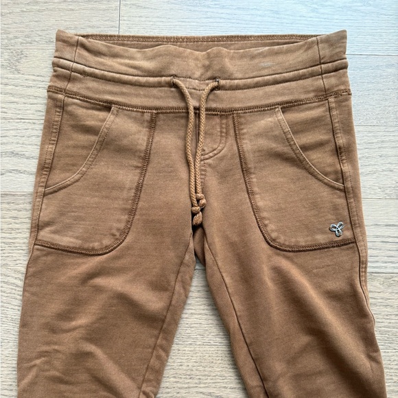 TNA Leggings - Picture 2 of 6